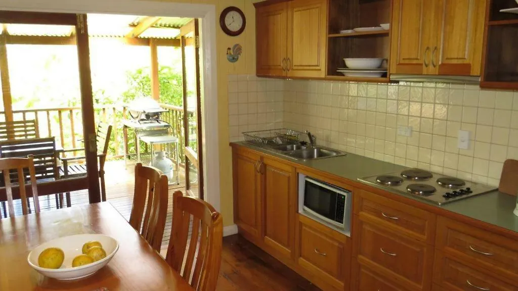 The Blue House Yungaburra Villa Australia