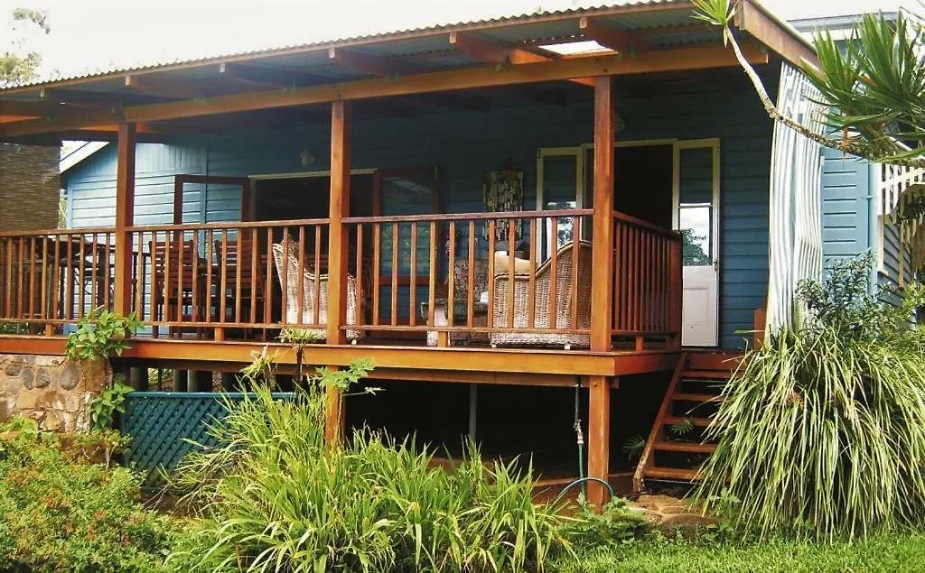 Holiday home The Blue House Yungaburra Villa