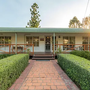 Holiday home Birds 'n' Bloom, Yungaburra